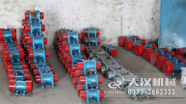振動(dòng)電機(jī)