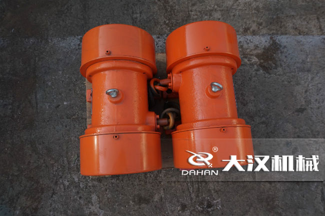 振動(dòng)電機(jī)